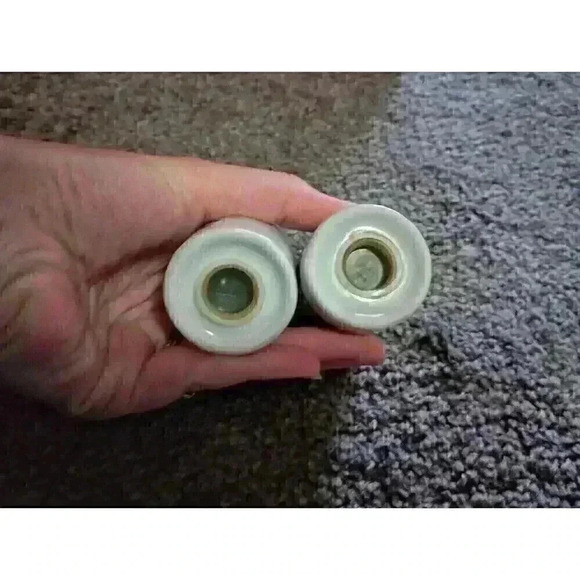 Honduras Vintage  Salt & Pepper Shakers Souvenir Collectors Item Kitchen Decor - Picture 6 of 7